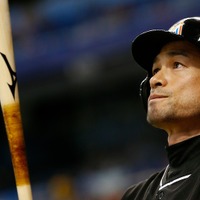 イチロー、打率.233まで下げる…4試合ぶり先発も無安打 画像