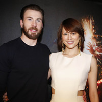 米倉涼子、キャプテン・アメリカと初対面! 『シビル・ウォー』 画像