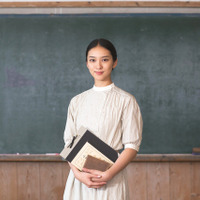 武井咲、夏目雅子が演じた駒子先生を熱演! 「瀬戸内少年野球団」 画像