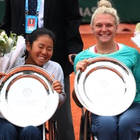 車いすテニス全仏オープン、上地・ワイリー組が女子ダブルス優勝…スリクソン 画像