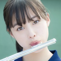 橋本環奈、美しすぎる演奏姿披露! 『ハルチカ』劇中&メイキングカット公開 画像