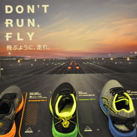 『DON'T RUN,FLY 飛ぶように走れ。』アシックス ランニングシューズ新作発表 画像