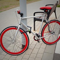 軽量・頑丈な折りたたみ式の自転車ロック「フォルディーロック」発売 画像
