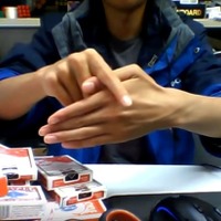 【動画】古典的なマジック「親指が取れるマジック」を極めたら凄いことになった！ 画像