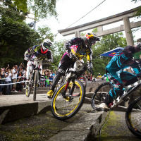 京都府の石清水八幡宮境内でMTBダウンヒルレース開催 画像