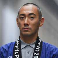 市川海老蔵、激似のバスケカタール代表HCに反応「カタールに私いるらしい」 画像