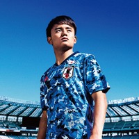 希望の青空をイメージしたサッカー日本代表2020ユニフォーム発売 画像