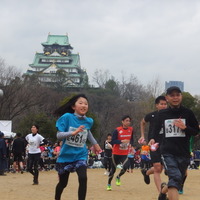 天守閣をバックにチームで完走を目指す「大阪城リレーマラソン」3月開催 画像