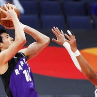 【NBA】ラプターズ・渡辺雄太　積極プレーで6得点とチームトップの8リバウンドを記録 画像