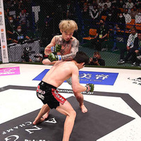 【RIZIN】平本蓮、ベテラン弥益を強打で圧倒しMMA2連勝　“平本節”全開「この場を借りてお詫び……するわけないでしょ！」 画像