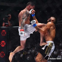 【超RIZIN2】サトシ、3R49秒“殺人カーフ”からの畳み掛けでTKO負け パトリッキー「飛び蹴りから自分のペースに持ち込めた」 画像