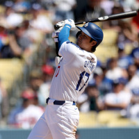 【MLB】大谷翔平、9・10号の2発でナ・リーグ本塁打数トップタイへ浮上　今季初4の4で“打撃2冠” 画像