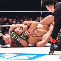 【超RIZIN.3】摩嶋一整、パンクラス王者・新居すぐるとの“寝技師対決”をリアネイキドチョークで制す　「明日また現場がある」 画像