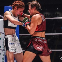 【超RIZIN.3】RENA、べっぴん対決でケイトロータスを“返り討ち”の猛烈ラッシュKO　「私にもチャンスを」と女王へ挑戦状か 画像