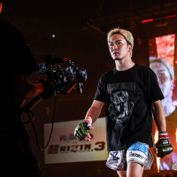 【超RIZIN.3】「偉大すぎる」朝倉未来、平本蓮との引退試合で使用したグローブが“2091万円”で落札 画像