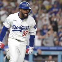 【MLB】T・ヘルナンデスとの再契約に弱気か　ド軍幹部「彼が戻って来るか分からない」　米メディアは「自信がないように聞こえる」と指摘 画像