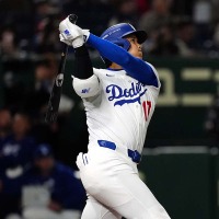 【MLB】大谷翔平の日本“最終打席”に「超常現象のような電気が走った」 東京ドーム大熱狂に米メディアも関心「多くがカメラや携帯を掲げた」 画像