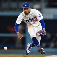 【MLB】「ただプレーしたいだけ」嘔吐で欠場のベッツが“辛い心境”を激白……指揮官は「明日も欠場」と明言 28日のホーム開幕戦に間に合うか 画像