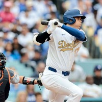【MLB】大谷翔平、二塁手のグラブ弾く強烈“175キロ”安打 「今年もMVPに向けて準備万端だ」 画像