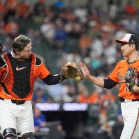 【MLB】雨で57分間中断、菅野智之はどう過ごしたか 「待ち時間はキャッチボールではなく…」 指揮官称賛「準備を怠らなかった」 画像