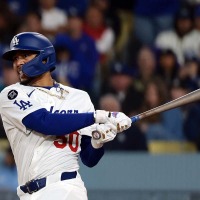【MLB】大谷翔平を敬遠しても……ベッツ“ダメ押し2点適時打”で怒りの咆哮 米記者「相手ベンチに雄叫びを挙げた」 画像