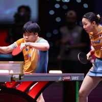 松島輝空、張本美和ペアが王楚欽、孫穎莎ペアに奮闘も逆転負け 第1G奪うも中国超えならずベスト8で終戦【世界卓球2025】 画像