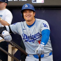 【MLB】みんな大谷翔平と話したい……相手捕手が打席中に“満面の笑顔”で談笑 「彼は史上最高の選手なんだ」と絶賛する一幕も 画像