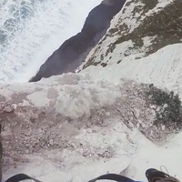 迫力のアイスクライミング「ホワイトクリフ」　レッドブルUK 画像