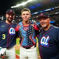 【MLB】オールスターHRダービー、本塁打王ローリーが初出場で捕手史上初の栄冠 親子で掴んだ快挙 画像