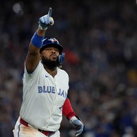 【MLB】WS進出へ逆王手をかけたブルージェイズ……PS6本塁打の主砲ゲレーロJr.は運命の第7戦に向けて「何かすごいことが起きる」 画像