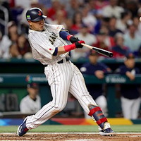 【MLB】“ピュアヒッター”岡本和真の打撃スタイルは「村上宗隆と吉田正尚の中間」と米メディア指摘　「メジャーへ対応しやすい」と高評価 画像