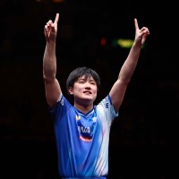 「ハリモトが“4度目の正直”」張本智和、悲願の初Vを大会公式が祝福　中国メディアも快挙を報道「五輪銀メダリストを撃破」【WTTファイナルズ香港】 画像