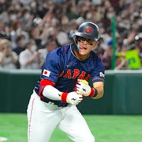 【WBC2026】ヌートバーに「大谷パス」発行？　解説者として侍ジャパン試合前練習に潜入　大谷翔平と抱擁交わすシーンにファン熱視線 画像