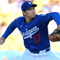 【MLB】古巣相手に奪三振ショーの大谷翔平は「サイ・ヤング賞を獲れる？」　記者からの質問にロバーツ監督の答えは…… 画像