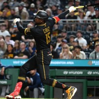 【MLB】とんでもない超確率、メジャー屈指の“怪力男”クルーズの188キロ弾が「右翼ポールの頂点に着弾」　実況席も驚愕の一発 画像