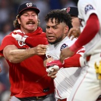 【MLB】「黙って座ってろ」挑発受けた“問題児”コントレラスがブチ切れ……Rソックス戦で乱闘騒ぎ、前日被弾のマイコラスも退場処分に 画像