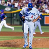 【MLB】「なぜかスライダーが真ん中にいく」サヨナラ弾を浴びた守護神ディアス、復帰後は決め球が機能せず……「何が起きているのか」 画像