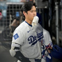 【MLB】スタメンから外れた大谷翔平、新たに首の不調が明らかに……指揮官「可能性は低いが、ないわけではない」とIL入りに言及 画像