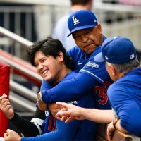【MLB】ロバーツ監督が明かす、スーパースターたちを指揮する難しさ「敬意を払いつつ、チームに最善の着地点を探す」　カージナルス指揮官と対談 画像
