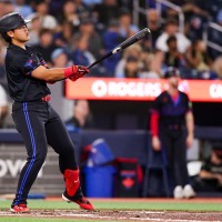 【MLB】「米国1年目から……感心する」ブルージェイズ監督、適時二塁打2本の岡本和真を称賛　公式も「素晴らしい補強だった」と伝える 画像