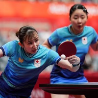 張本美和、早田ひなの“世界1位ペア”が中国撃破でメダル確定　Wエースが好連携で圧巻ストレート＆ベスト4進出【アジア大会2026】 画像