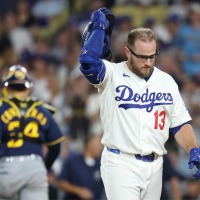 【MLB】「ドジャースのプランAは強く振る、プランBはもっと強く振るだった」地元メディアが打線の課題を列挙　勝者ブルワーズとの決定的な違い 画像