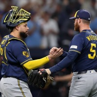 【MLB】“今季最高勝率”ブルワーズ、3連勝で球団初の世界一へ王手　大量10得点でレイズを圧倒 画像