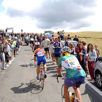 ツール・ド・フランスの1区間を走る一般参加レース 画像