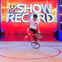 プロBMXライダー池田貴広がBMXのギネス記録4度目の更新、タイムマシンスピン1分間83回! 画像