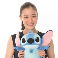 蒼井優、スティッチと初共演!「照れ屋な大人にも見て欲しい」 画像