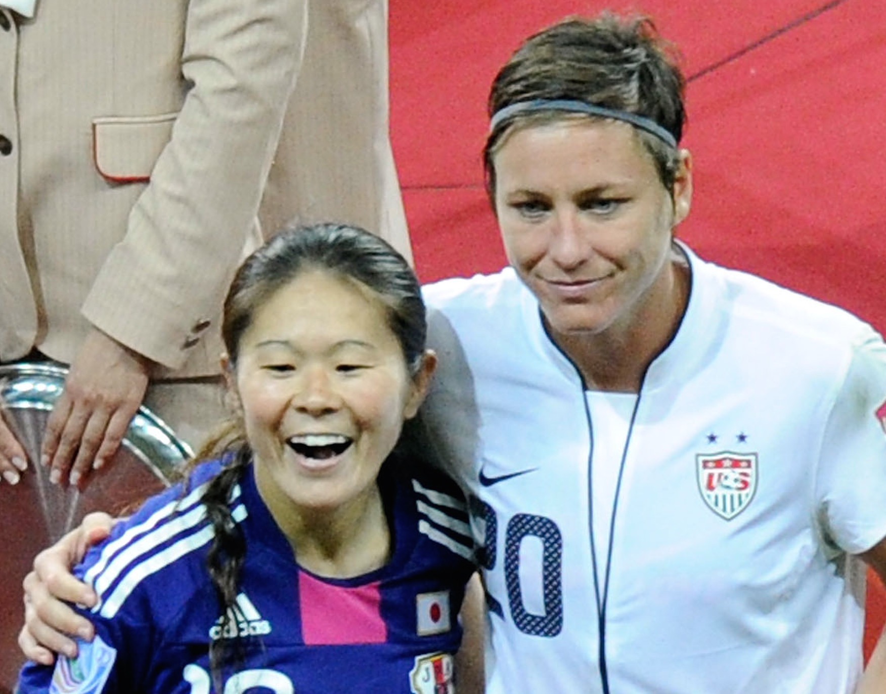 澤穂希の引退に 戦友 アビー ワンバック 彼女はスーパースター 1枚目の写真 画像 Cycle やわらかスポーツ情報サイト 澤穂希の引退に 戦友 アビー ワンバック 彼女はスーパースター 1枚目の写真 画像 Cycle やわらかスポーツ情報サイト