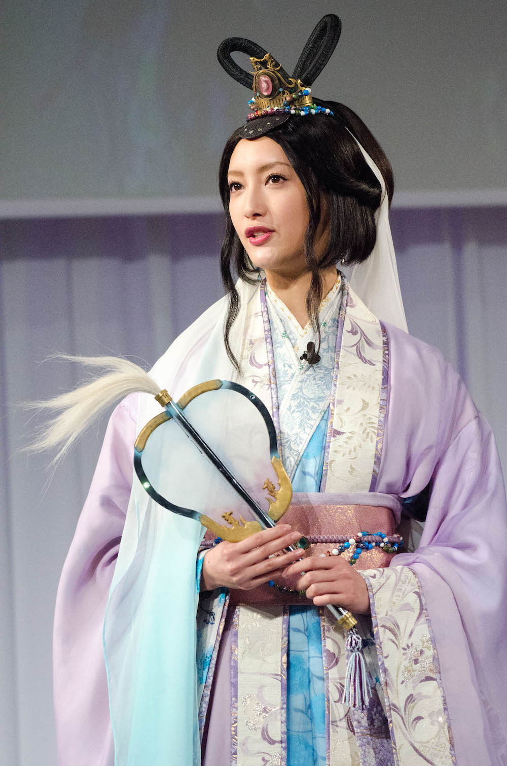 有村架純 菜々緒のスマホライフ 月末は イライラしちゃう 写真蔵 18枚目の写真 画像 Cycle やわらかスポーツ情報サイト 有村架純 菜々緒のスマホライフ 月末は イライラしちゃう 写真蔵 18枚目の写真 画像 Cycle やわらかスポーツ情報サイト