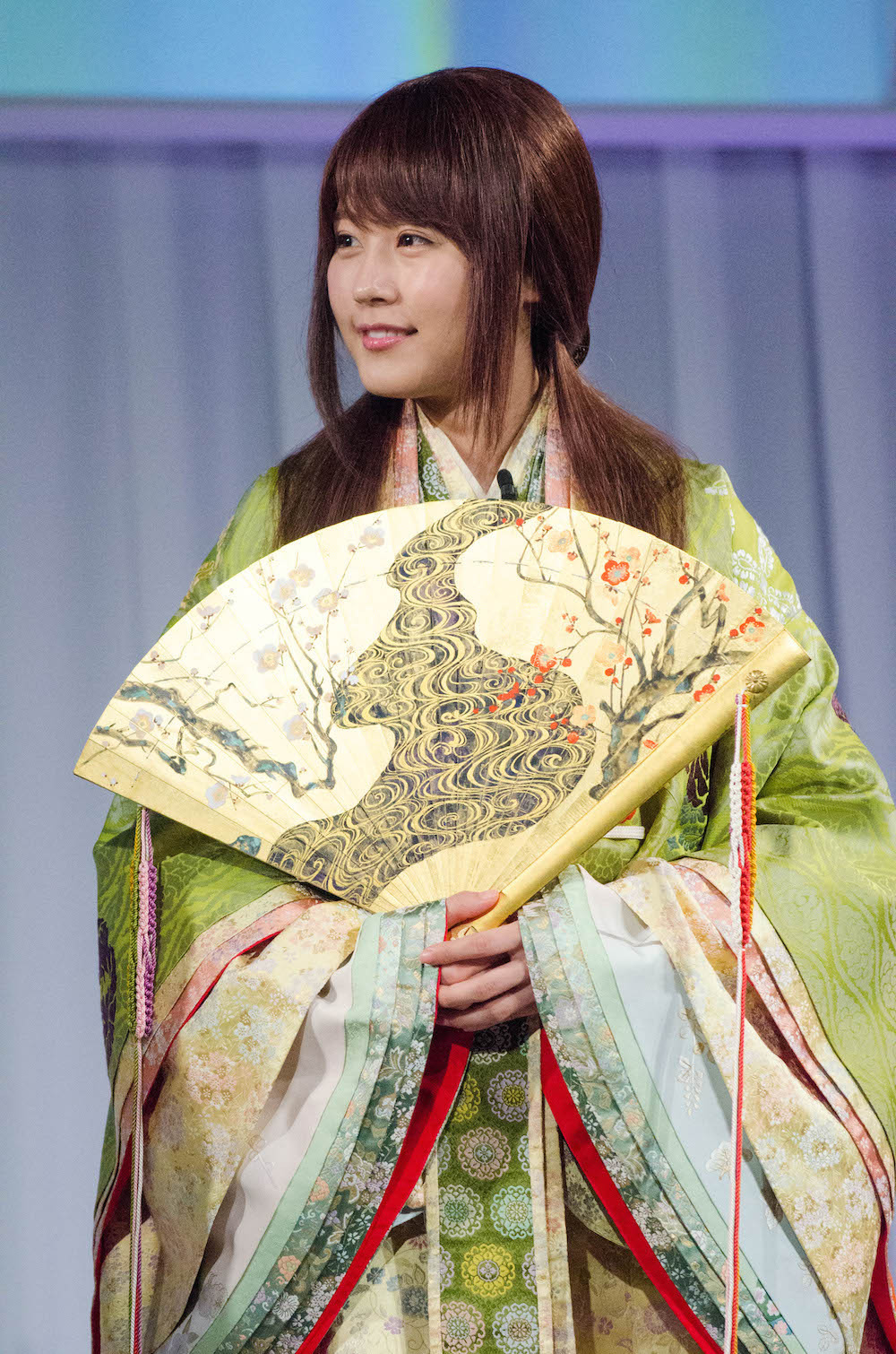 有村架純 菜々緒のスマホライフ 月末は イライラしちゃう 写真蔵 10枚目の写真 画像 Cycle やわらかスポーツ情報サイト 有村架純 菜々緒のスマホライフ 月末は イライラしちゃう 写真蔵 10枚目の写真 画像 Cycle やわらかスポーツ情報サイト