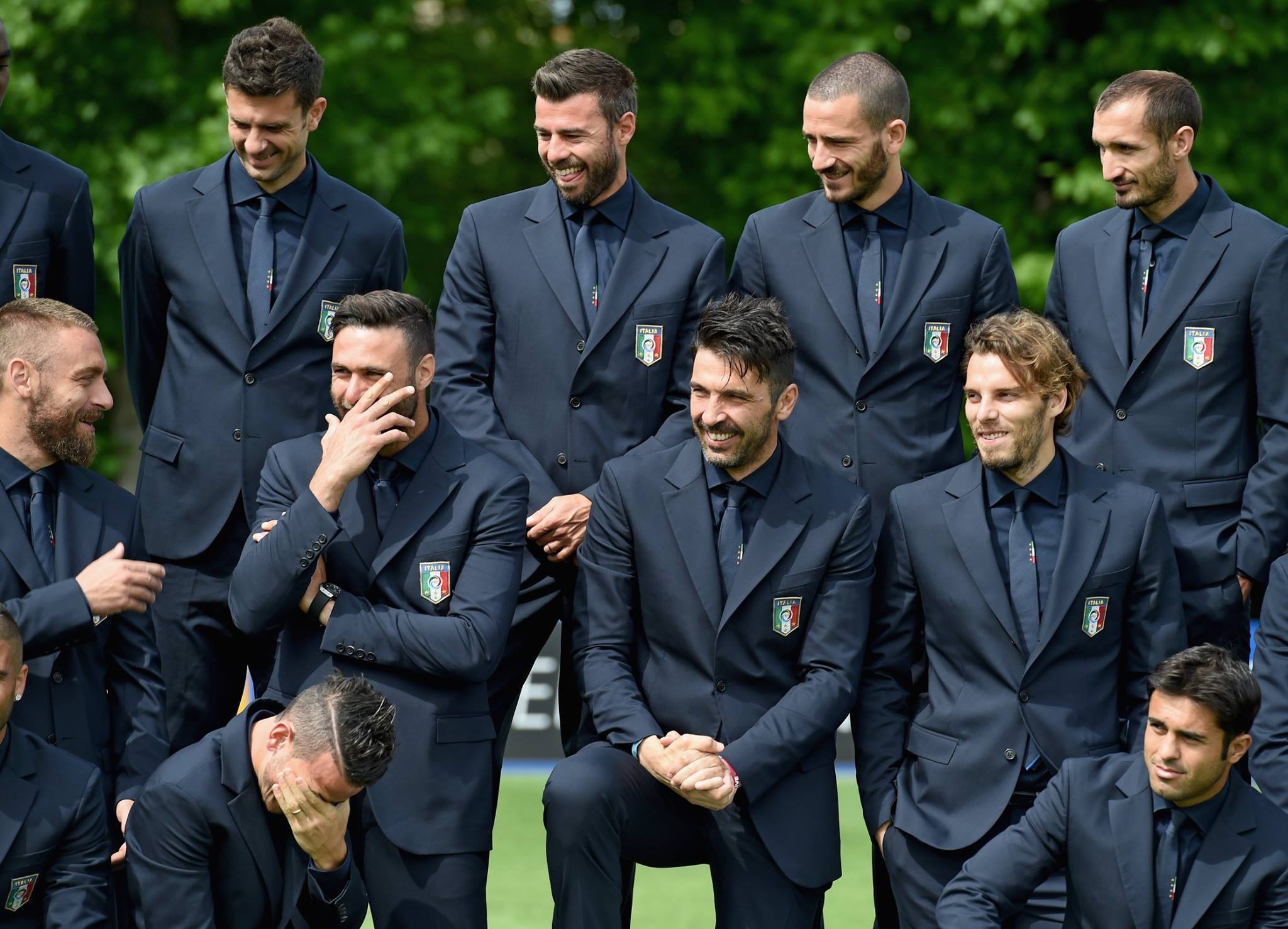 スーツを着こなしたサッカーイタリア代表選手たちの姿がシビれるほどカッコイイ 1枚目の写真 画像 Cycle やわらかスポーツ情報サイト